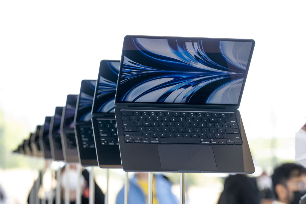 The new MacBook Air laptop computer is unveiled during the Apple Worldwide Developers Conference at Apple Park campus in Cupertino, California, as seen in June 2022. (Photographer: David Paul Morris—Bloomberg/Getty Images)
