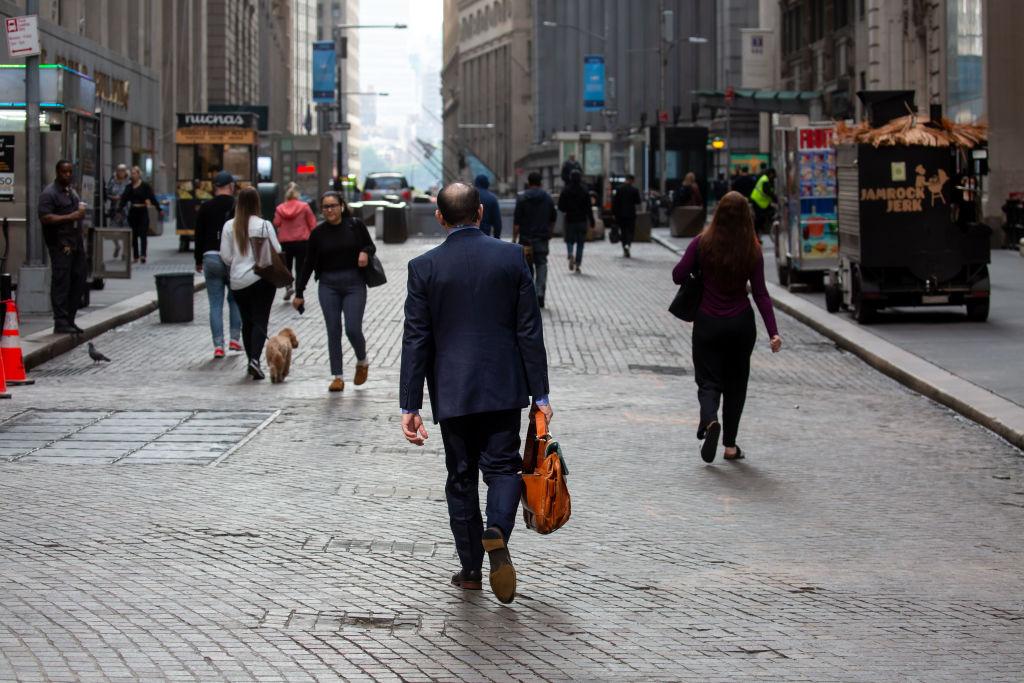 Men with an MBA still earn 21% more than women. But it’s not all bad news, Forté Foundation CEO says