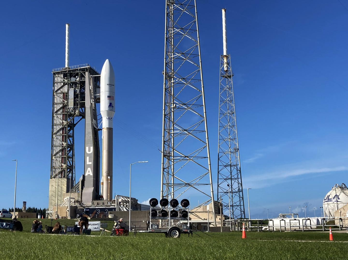 Inside Amazon’s Project Kuiper, Jeff Bezos’ effort to challenge Elon Musk’s Starlink satellite internet