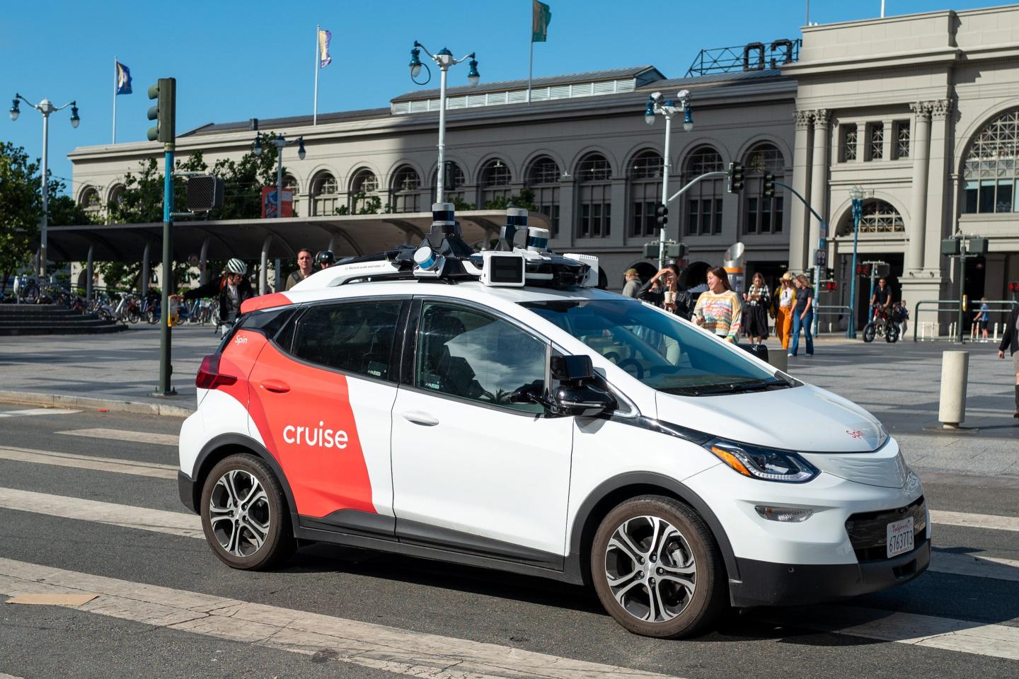 Cruise jettisons 9 more executives as the fallout widens from a robotaxi scandal that already claimed the company’s CEO