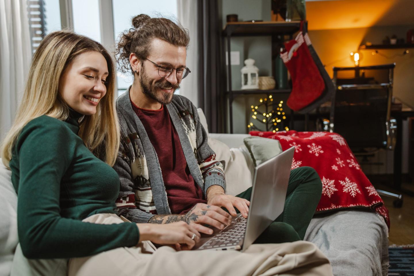 After rounds of layoffs and a CEO departure, online retailer Zulily says ‘financial instability’ has forced it to shut down