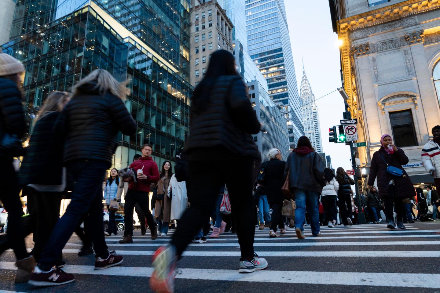 There’s a ‘Great Economic Mismatch’ between experts and everyday Americans–but a 2024 soft landing could be about to bridge it