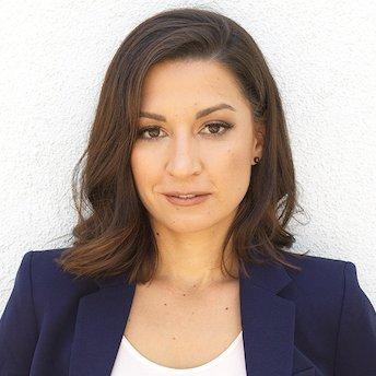Photo of Sarah Thomas-Oxtoby