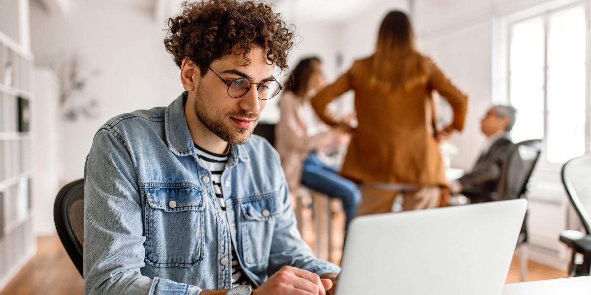 Gen Z has no idea how to interact with their coworkers—and it could cost them a promotion | Fortune