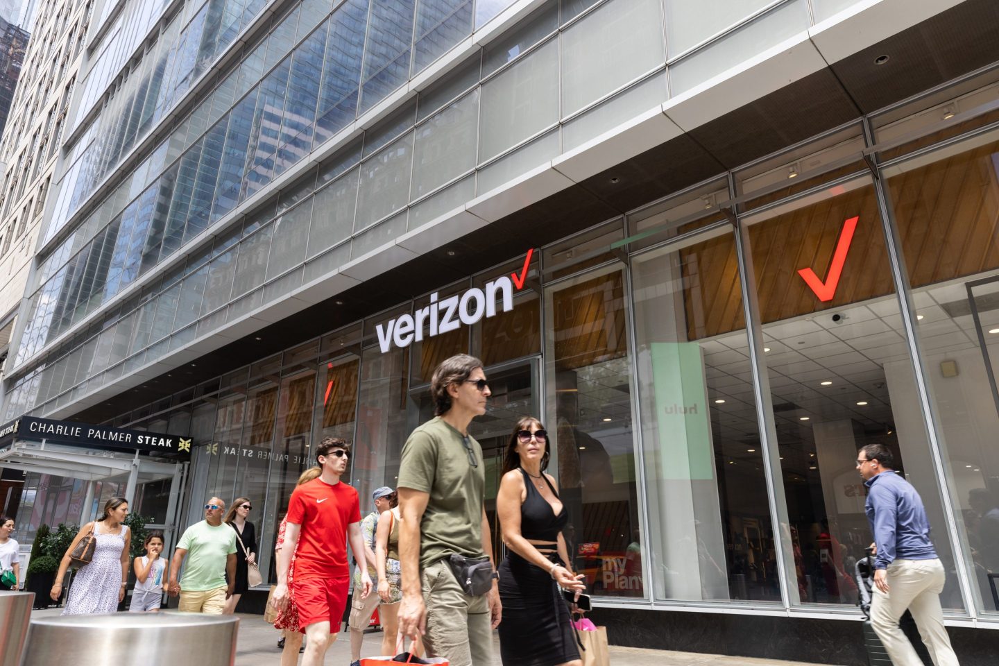 Verizon will pay $100 million to settle a class-action suit.