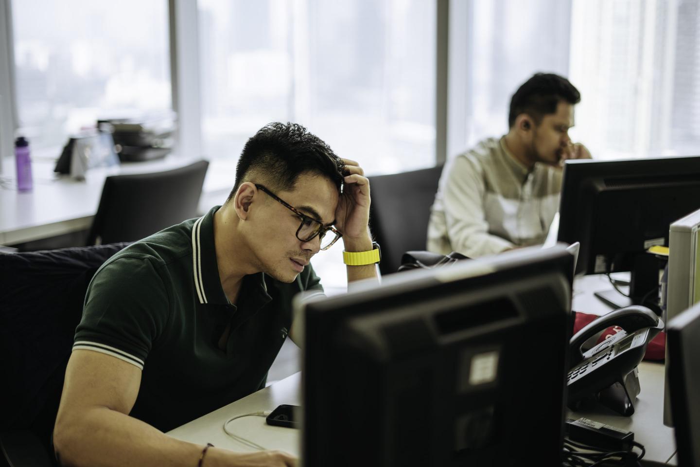 Millennial men in the U.K. are helping drive a trend of falling working hours, and it might be starting to hurt the country’s economy