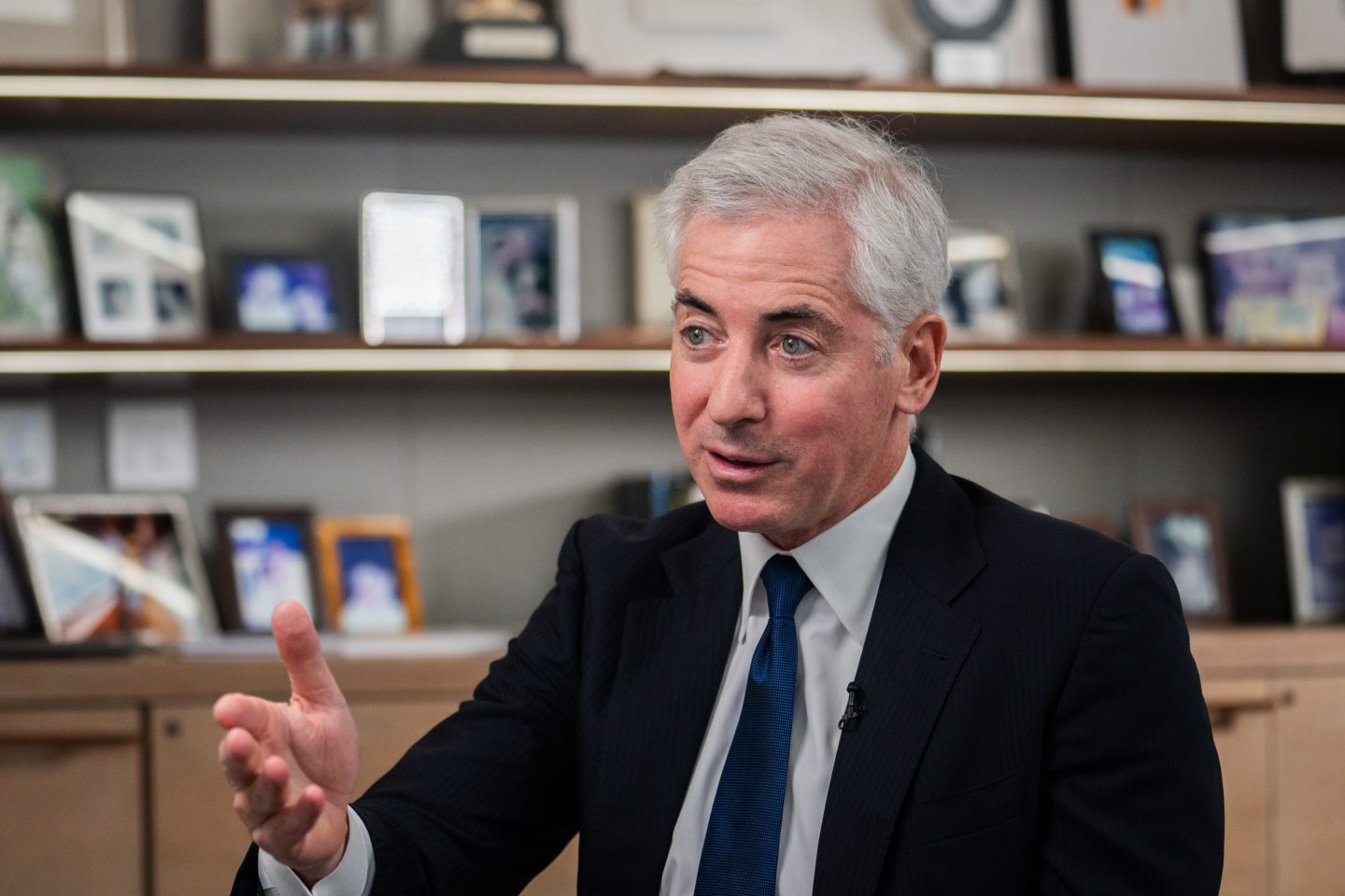 Bill Ackman is winning praise from conservative activists and Elon Musk.