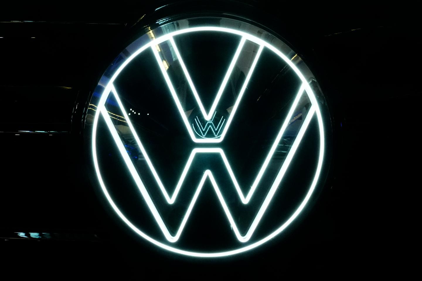 VW is recalling 261,000 cars to fix a pump problem that can let fuel leak and increase fire risk