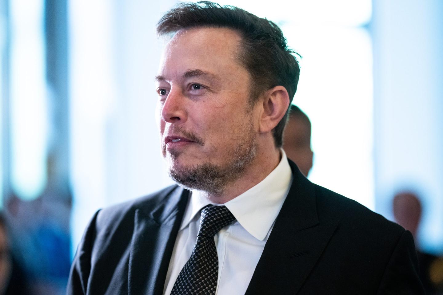 Elon Musk says Rivian needs to ‘cut costs massively’ and its execs should ‘live in the factory’ for the struggling Tesla rival to survive