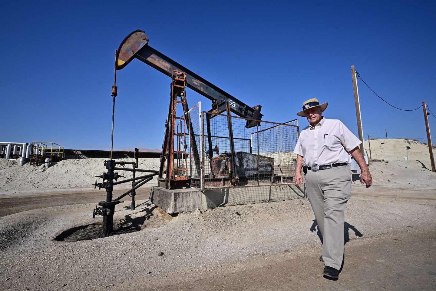An oil pumpjack