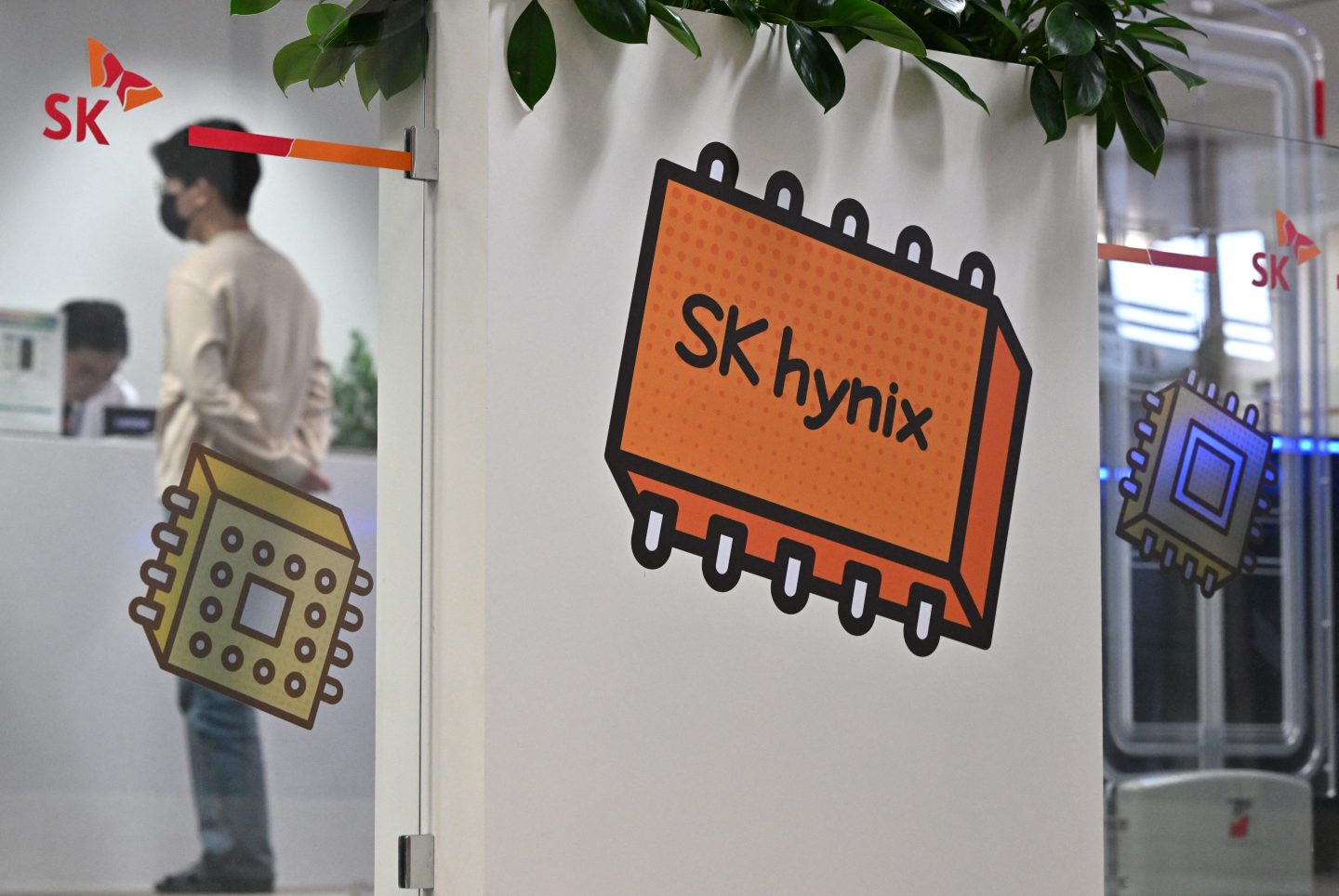 SK Hynix is planning to build a $15 billion project focused on advanced chip manufacturing, a bottleneck in the chip supply chain.