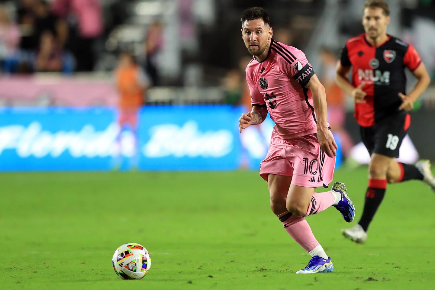 Lionel Messi takes to Chinese social media to assure fans that his decision to skip a match in Hong Kong had nothing to do with politics