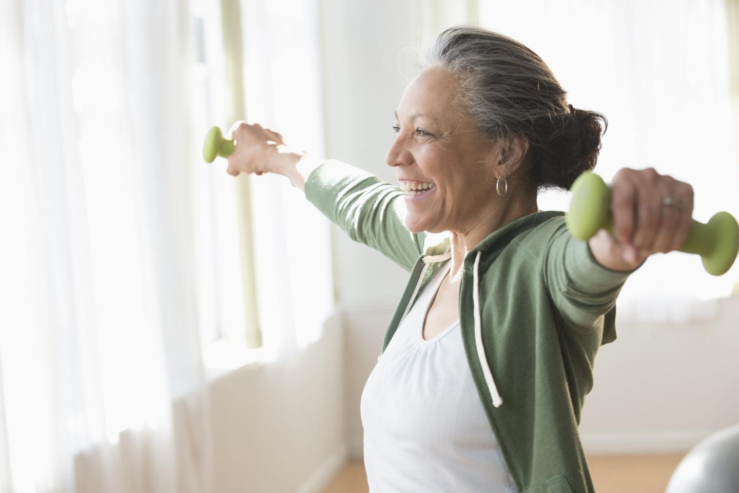 An international team of researchers from the U.S. and China found that women who exercise regularly have a significantly lower risk of an early death or a fatal cardiovascular event than men who do the same.