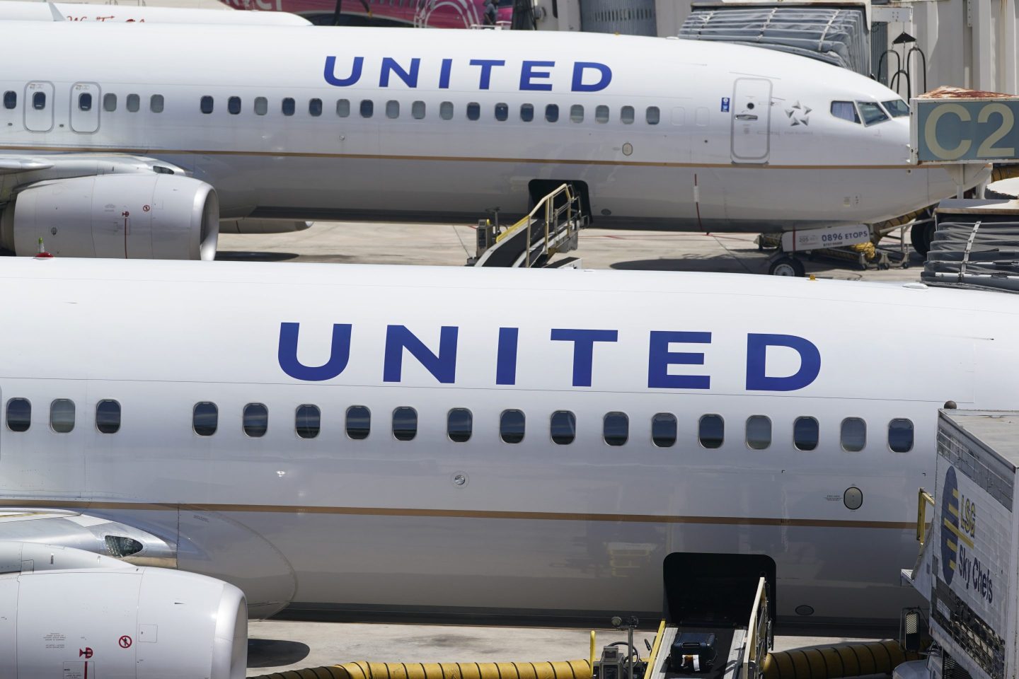 United Airlines says its recent issues—including a plane veering off a taxiway—were unrelated to each other.