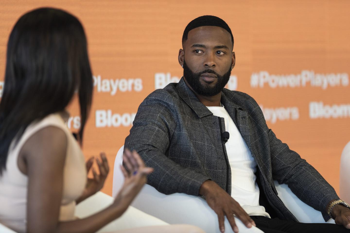 Ex-NFL player Andrew Hawkins regrets not investing early in StockX, now valued nearly $4 billion—but he did learn a lesson 