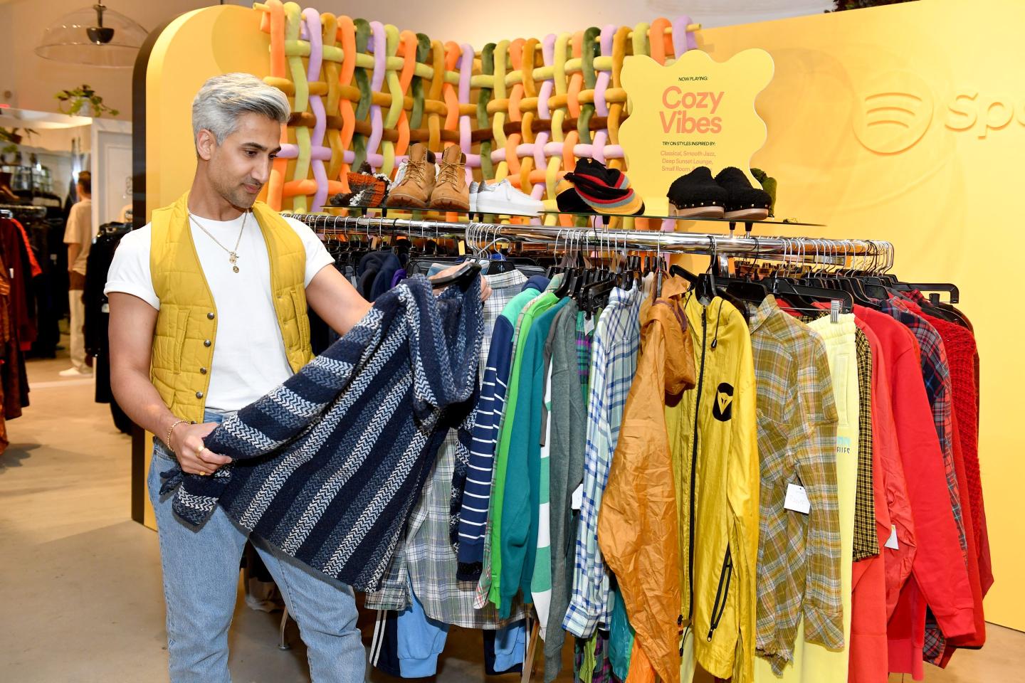 Secondhand clothing stores are red-hot as consumers look to save money
