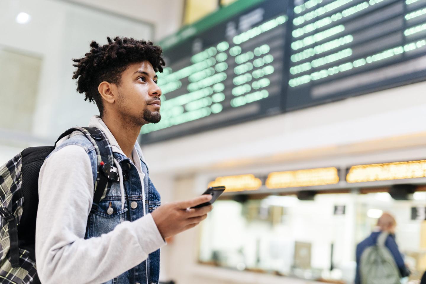 Airport traveler