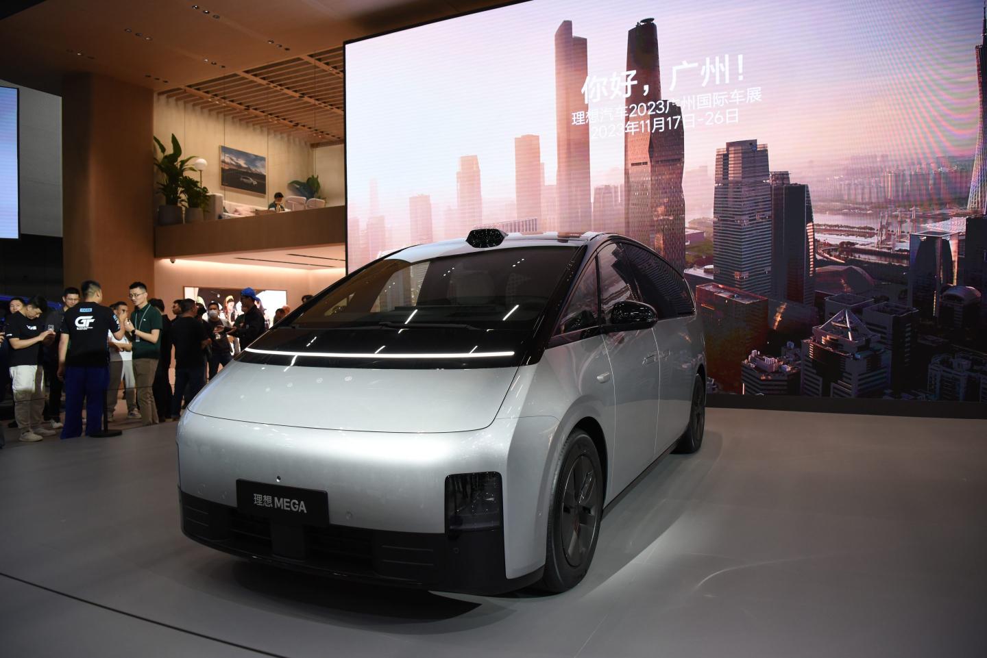Li Auto wants to sell an electric minivan, complete with fridge and sofa, as it tries to stave off a sales decline