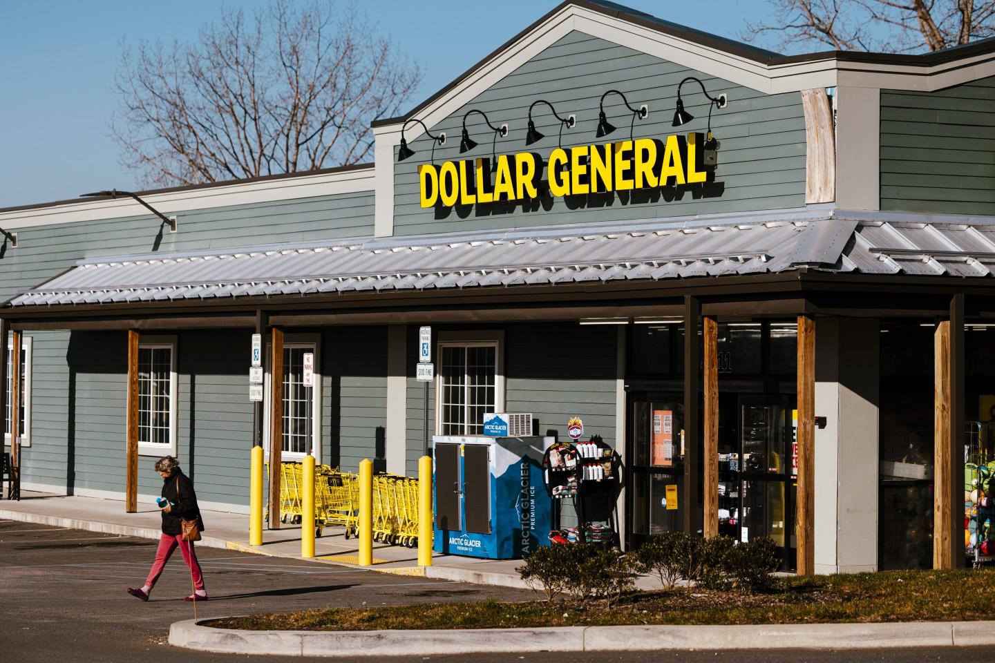 Dollar General yanks self-checkout in almost 10,000 stores in hopes the move will reduce theft