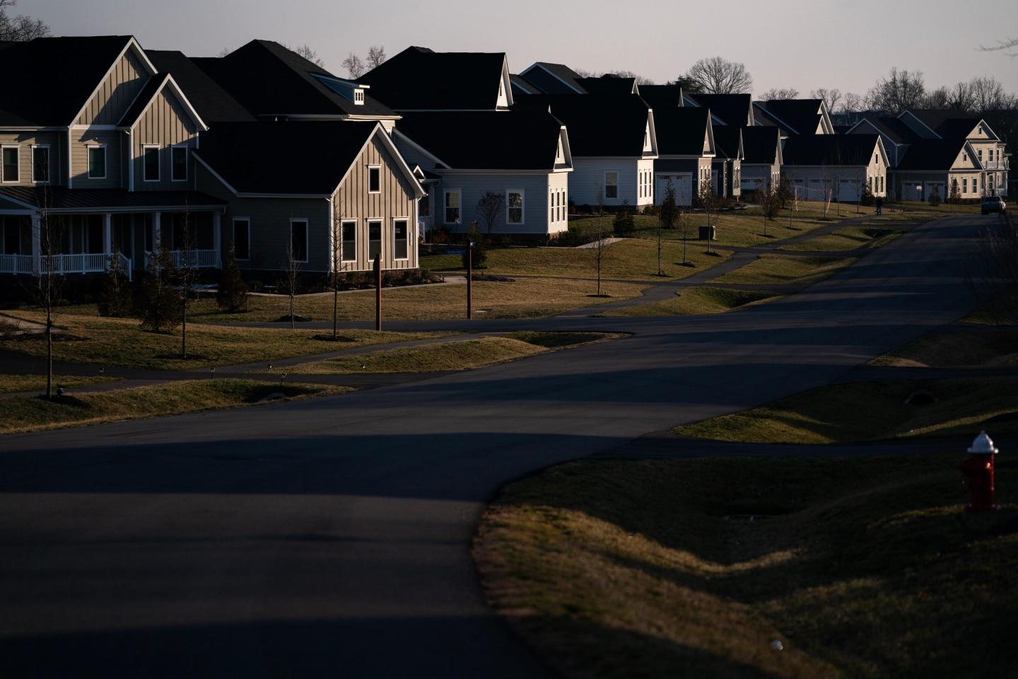 The U.S. housing market is headed into a pivotal spring season as home sellers wait for their sweet spot, according to Opendoor