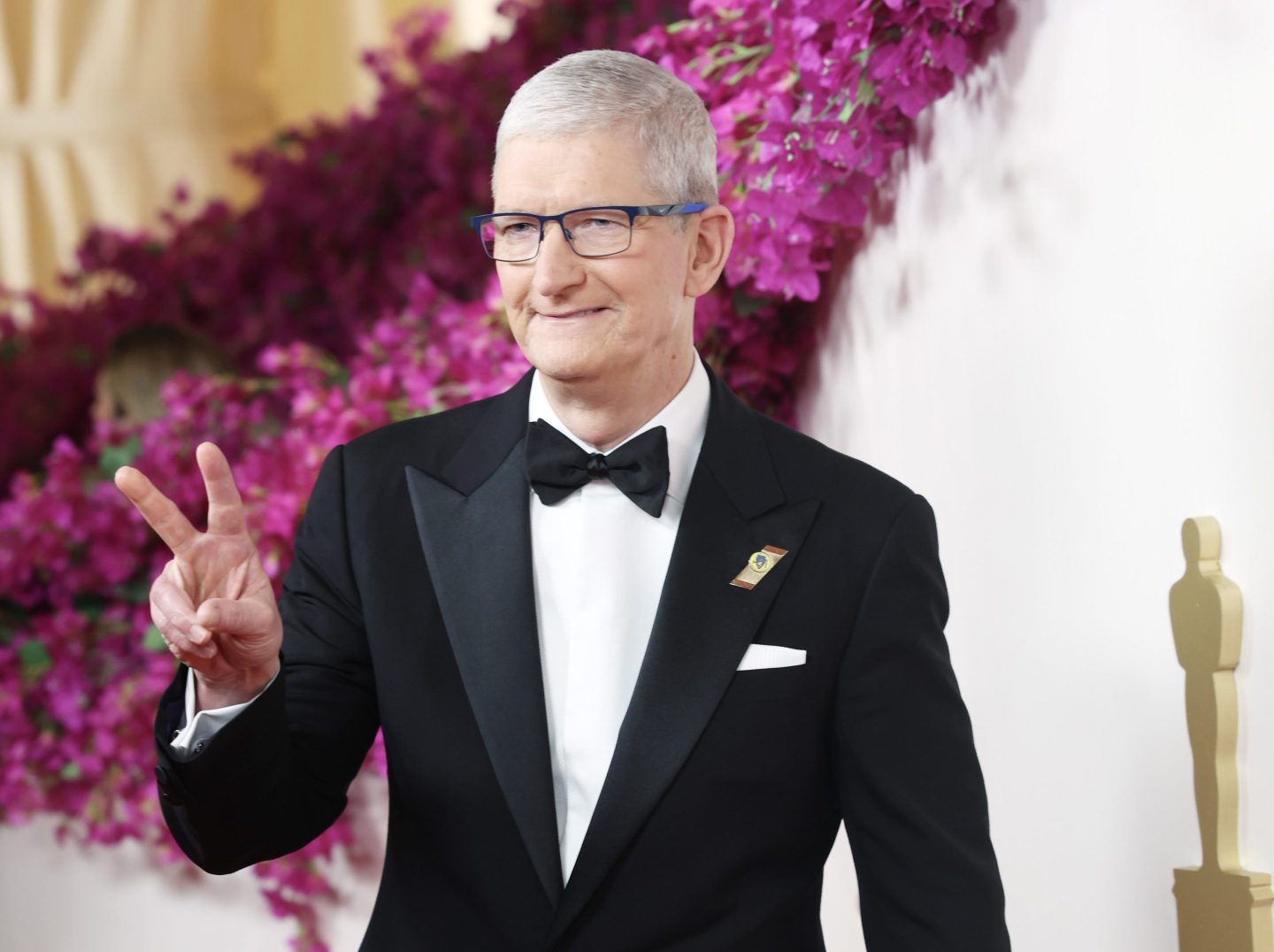 Tim Cook at the Vanity Fair party at the 2024 Oscars