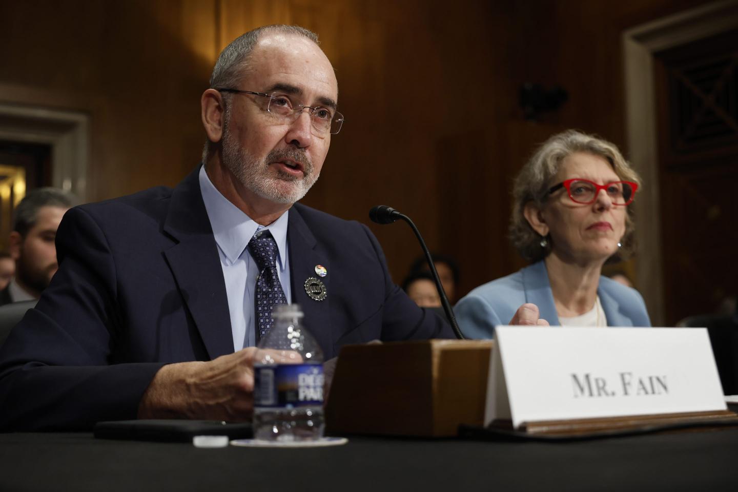 America’s only socialist senator and the union chief who shook Detroit say enough is enough, it’s time for a 4-day workweek