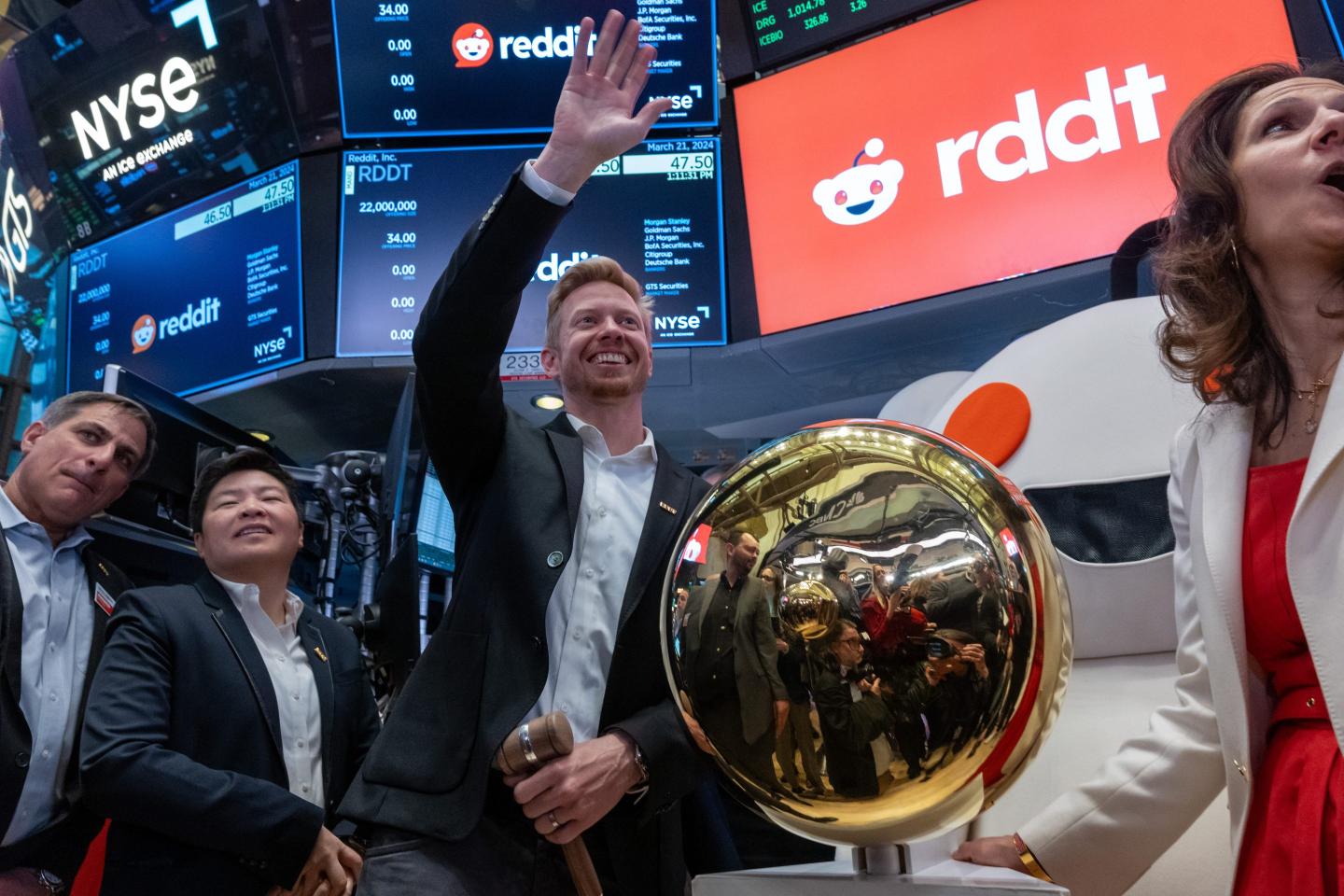 Reddit and Astera Labs’ AI pitches resonated in a great week for tech IPOs
