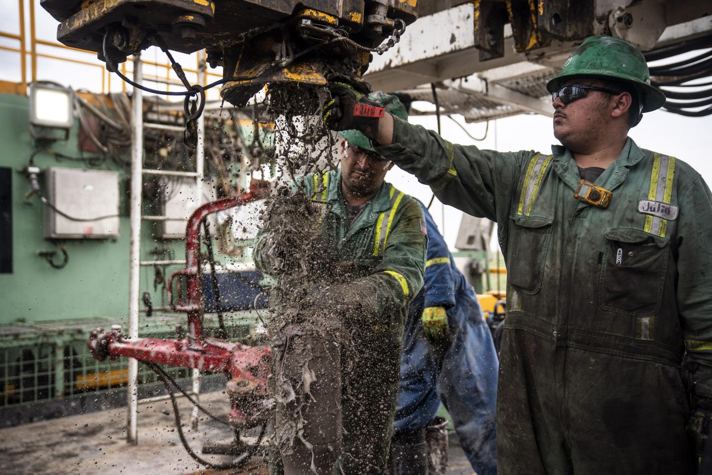 oil workers in Texas