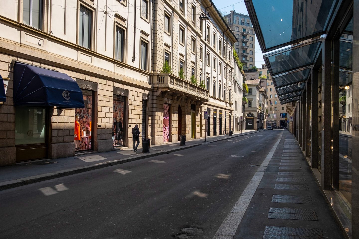 Via Monte Napoleone, known as one of the most expensive streets in the world, has an impressive roster of top-end fashion, jewelry and footwear sales locations.