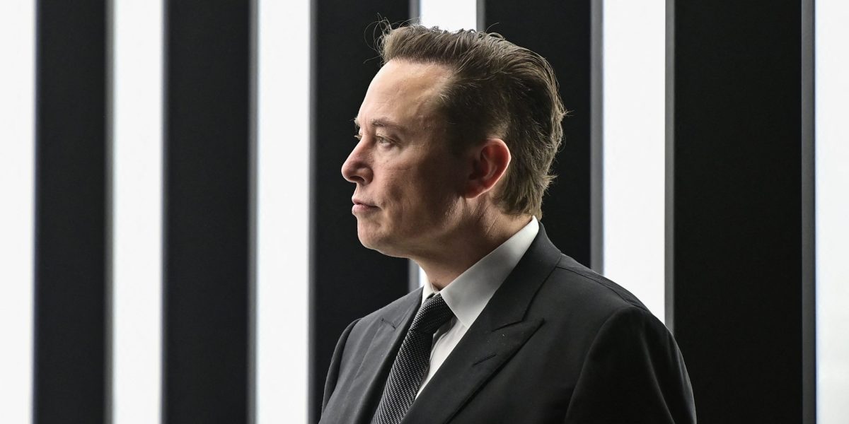 Elon Musk braces for bad Tesla results as EV price war rages - Vimarsana News