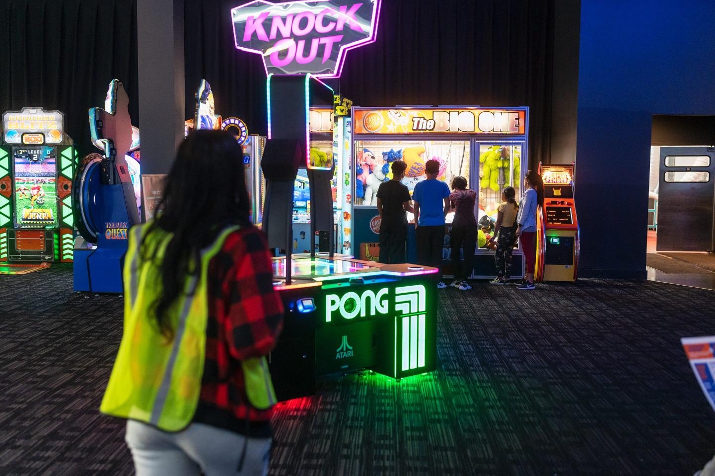 Dave & Busters