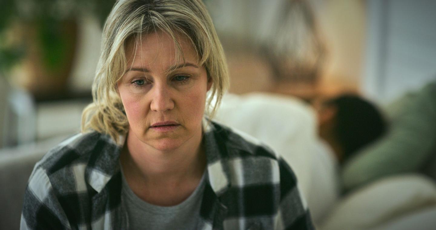 A 60-year-old worker in Texas says she’s dependent on apps that let her get paid early: ‘They get you hooked on having that money’