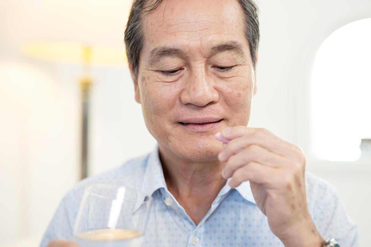 This vitamin deficiency can cause forgetfulness and mimic symptoms of dementia—but it’s reversible. Doctors explain the signs to look for