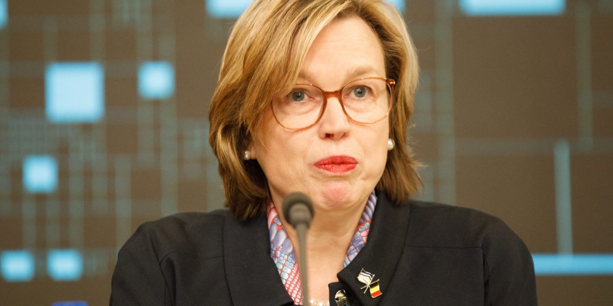 EU pulls back the curtain on organized crime, with 821 networks numbering 25,000 strong poisoning the economy