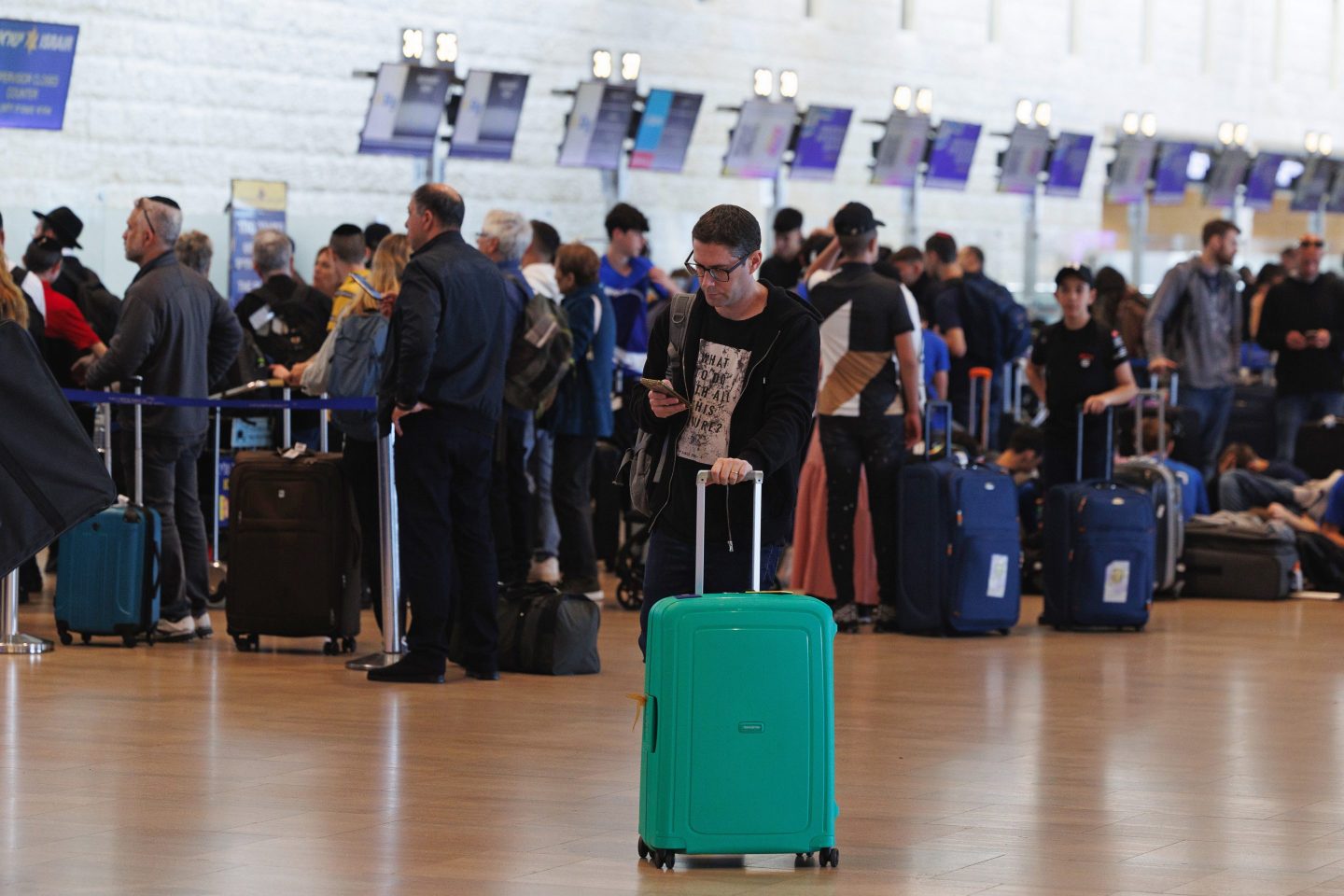 travelers at Ben Gurion airport