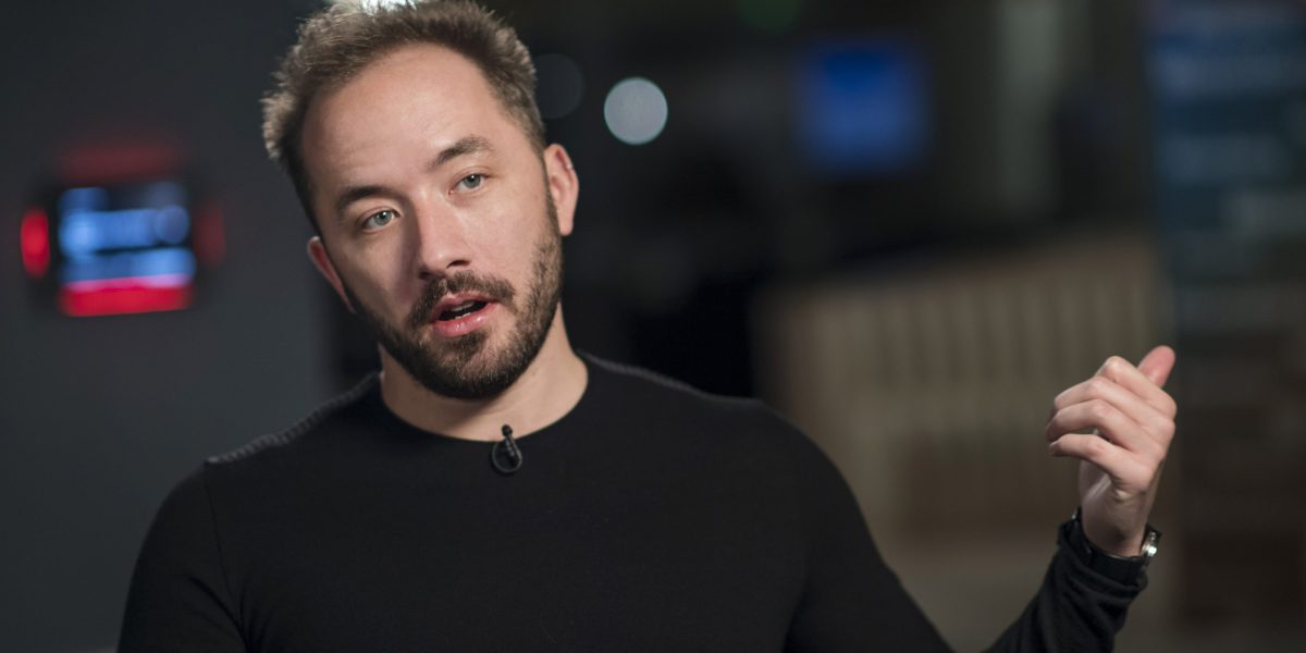 Dropbox's CEO says managers mandating returns to the office are just 'mashing the go-back-to-2019 button’ and creating toxic relationships with staff