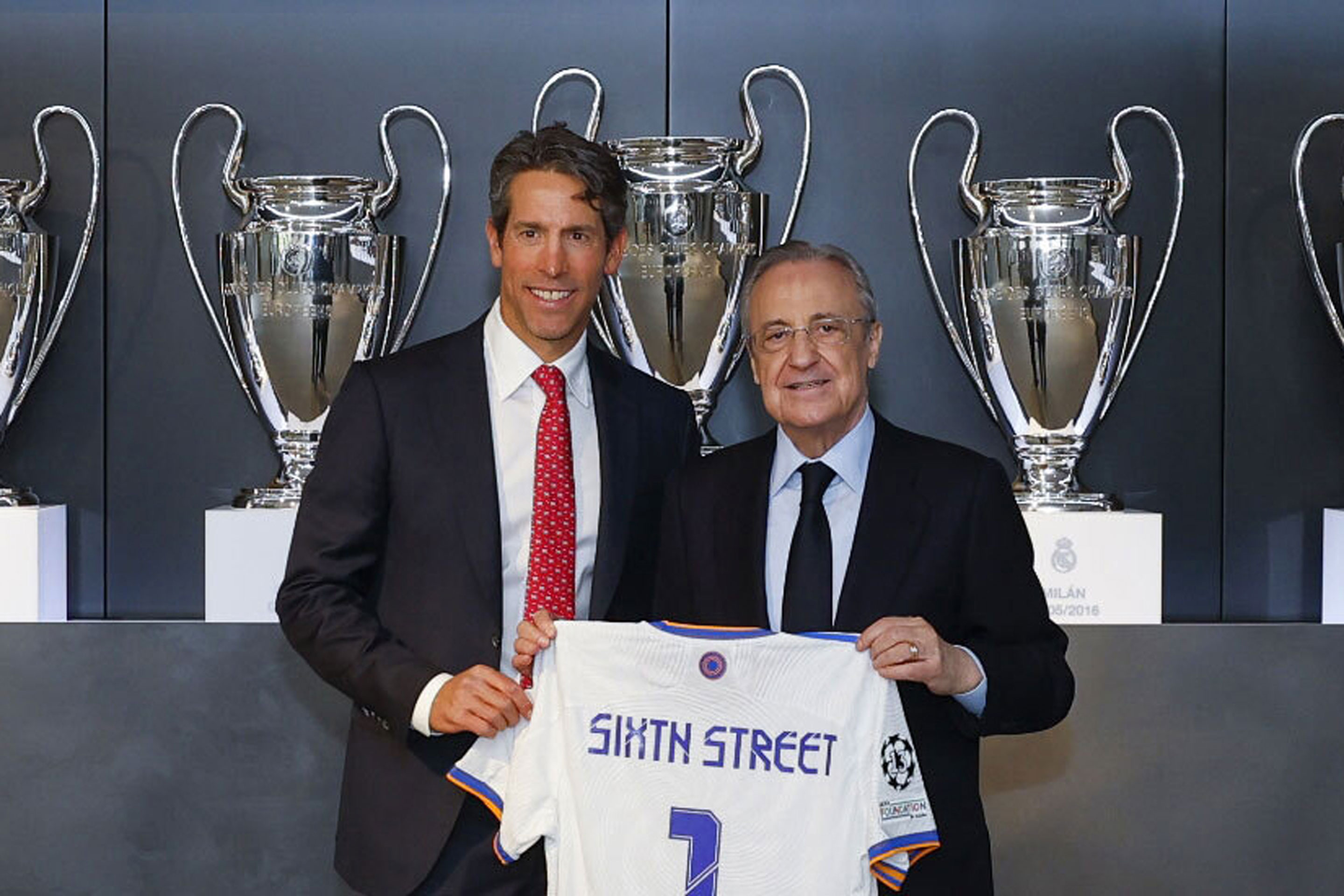 Alan Waxman, cofounder, co-CIO, and CEO of Sixth Street with Florentino Pérez, president of Real Madrid, announcing the investment in the football club in May 2022. 