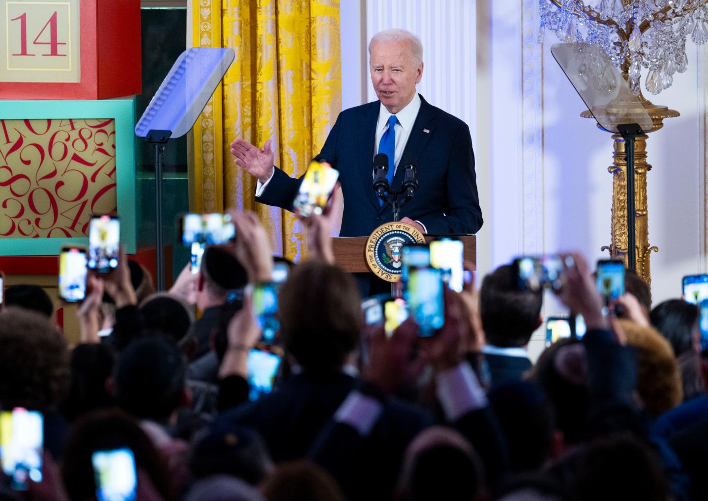 Democrats race to design ways to best use AI in 2024 campaign after Trump and allies outmaneuvered them on social media in 2016