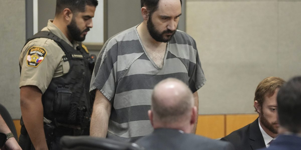 Texas Gov. pardons and restores firearm rights to ex-Army officer who shot and killed a protestor
