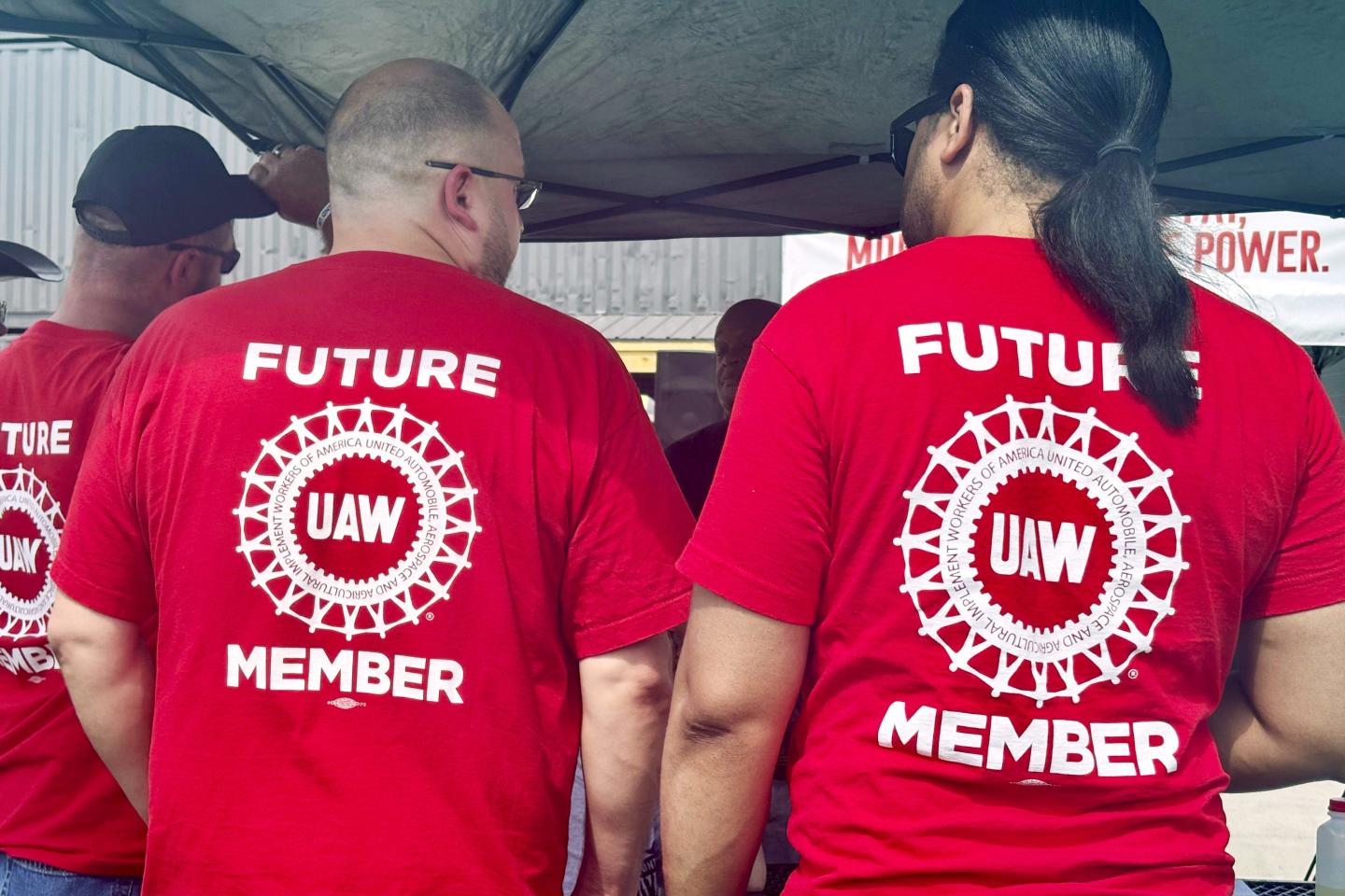 UAW faces test of its plan to unionize auto plants in anti-union South as vote wraps up at 2 Mercedes-Benz factories in Alabama