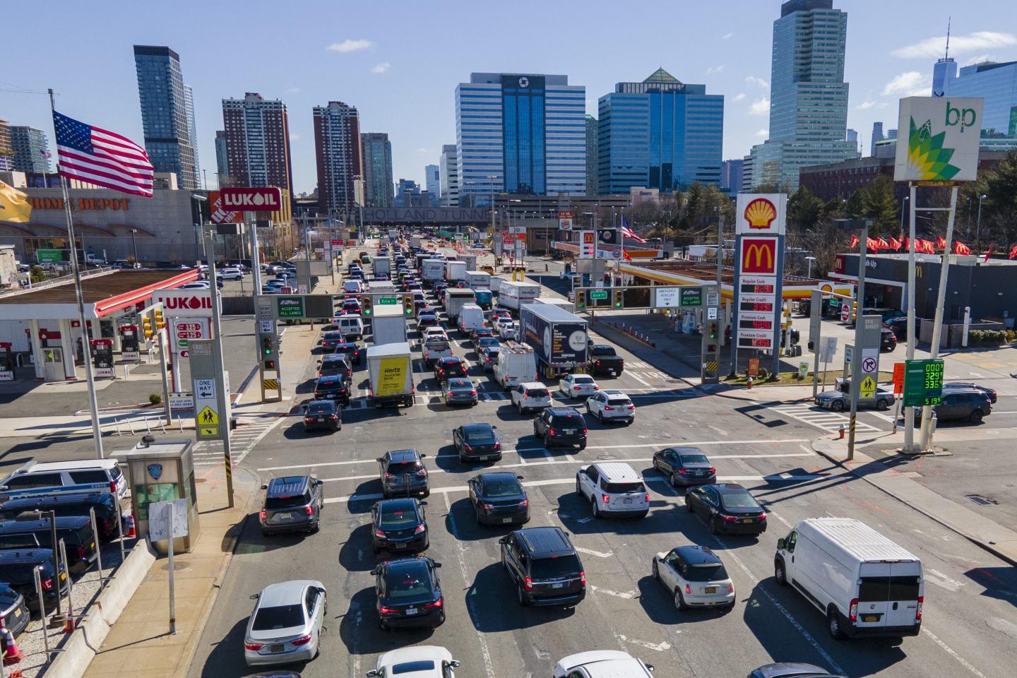 Average age of cars, trucks and SUVs in the U.S. hits record 12.6 years as people hang on to old vehicles because new ones cost so much