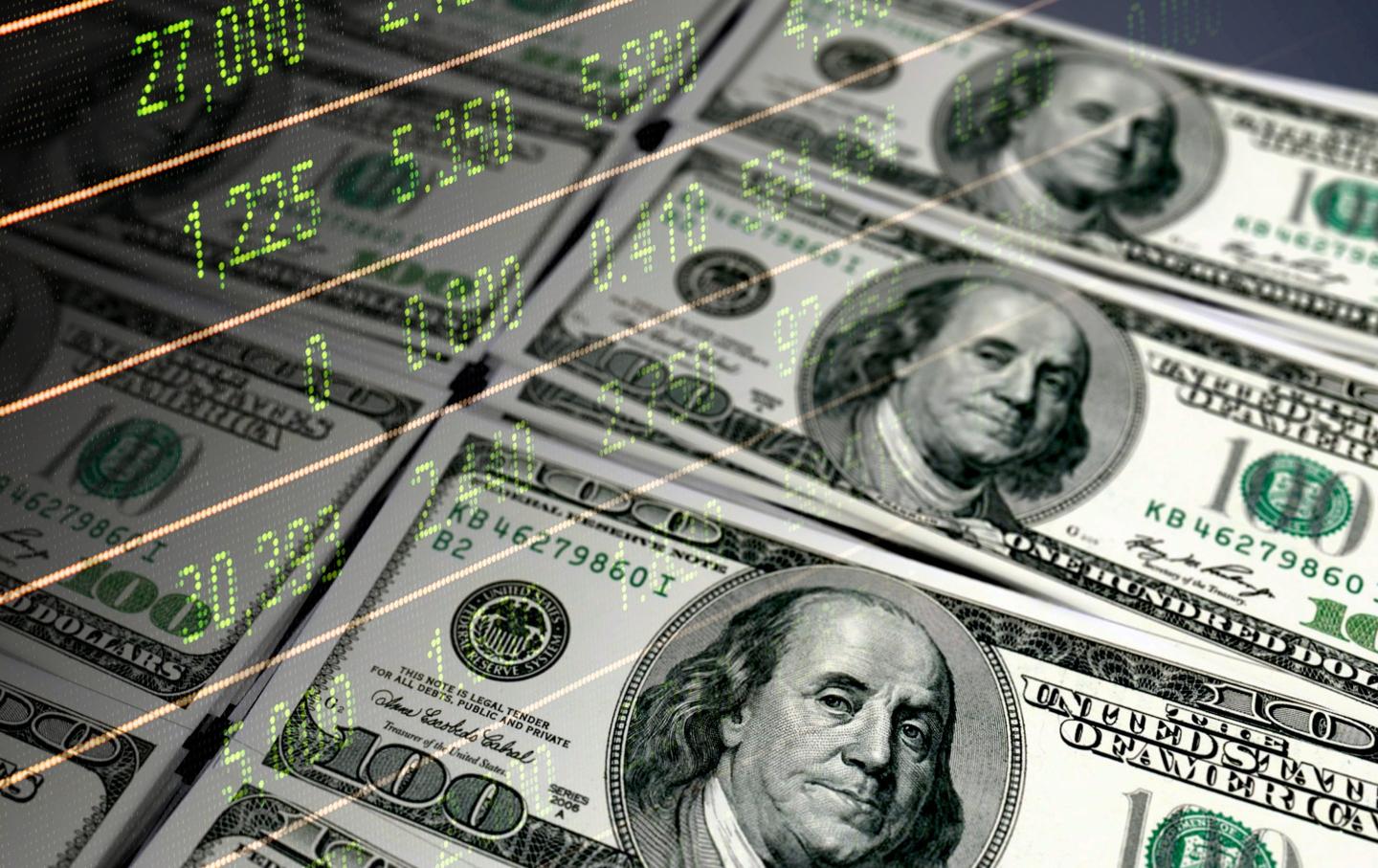 Some Wall Street bankers could see their bonuses jump 25%. But there’s one job where payouts will shrink