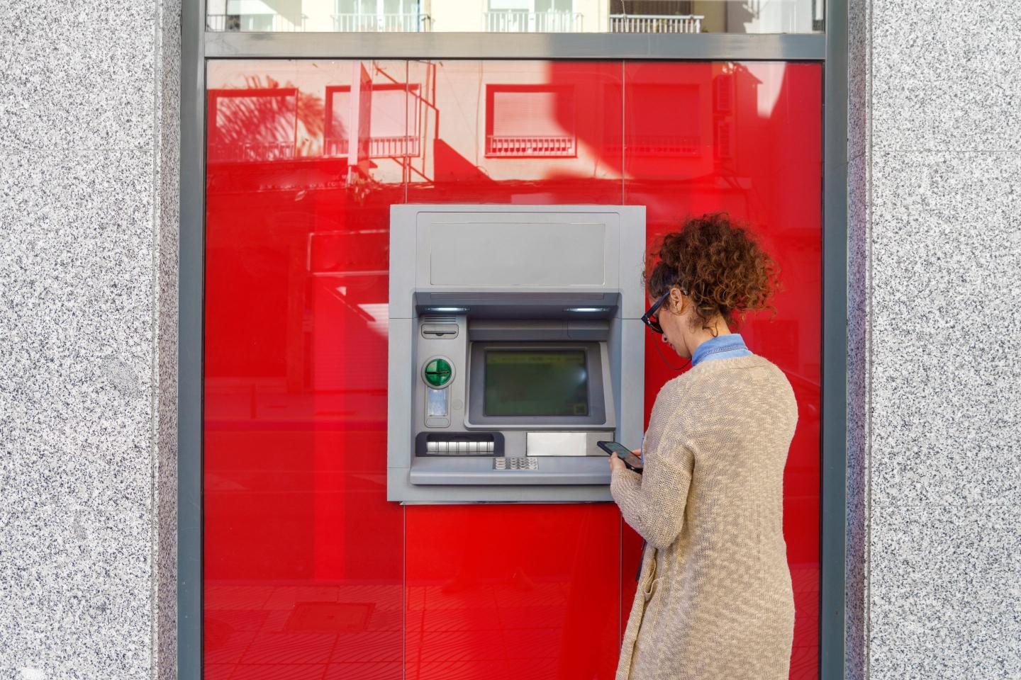Abrupt bankruptcy of financial middleman Synapse freezes bank accounts of tens of thousands of U.S. businesses and consumers