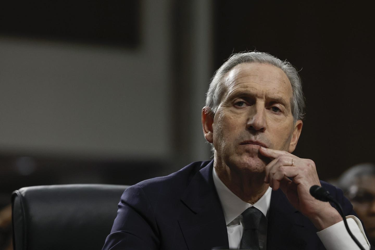 Howard Schultz weighs in on Starbucks’ disappointing earnings