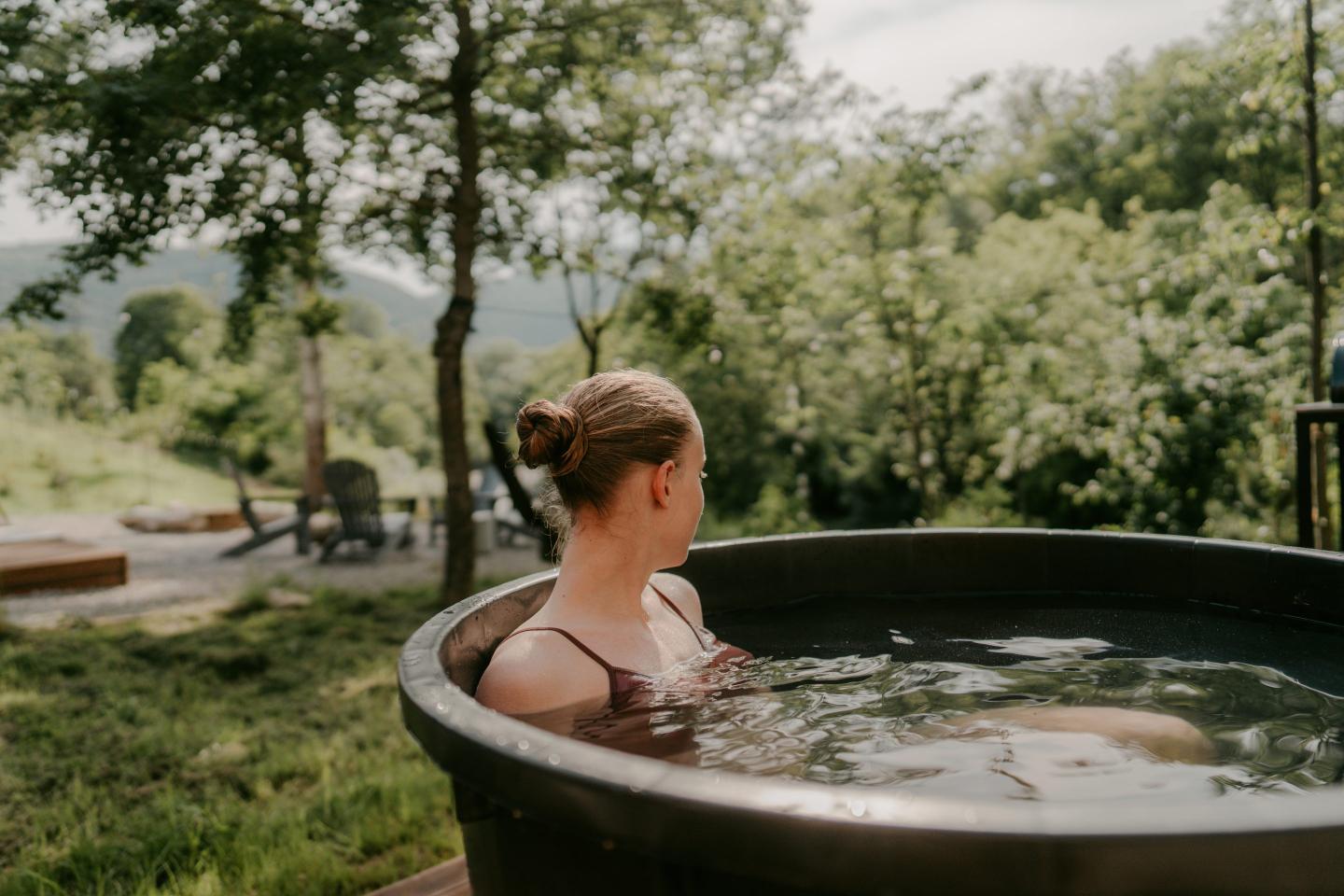More adults have been incorporating saunas and cold plunges into their wellness routines, and increasingly, their kids are, too.