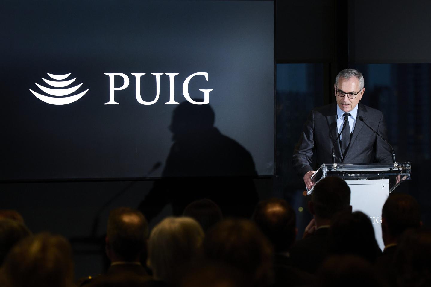 Marc Puig talking on stage