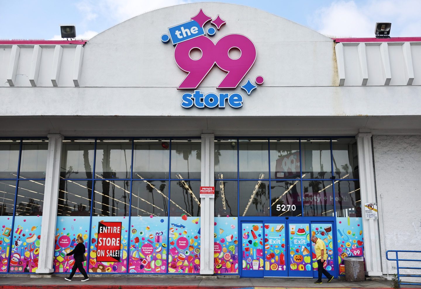 99 Cents Only stores are in the midst of liquidating.
