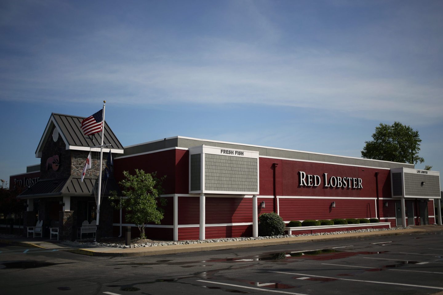 Red Lobster has closed nearly 50 stores without warning.