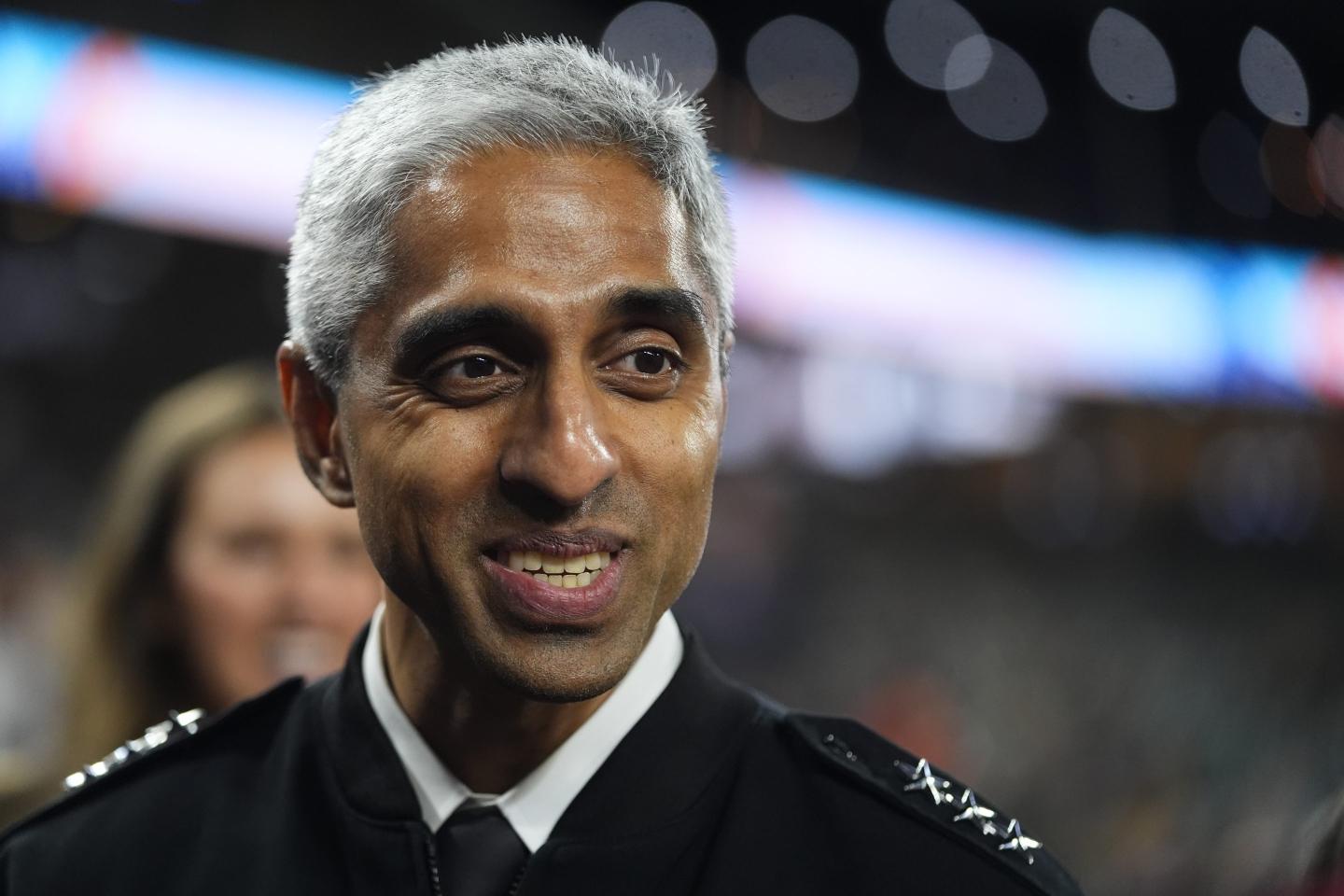 U.S. Surgeon General wants Congress to put warning labels on social media just like cigarettes