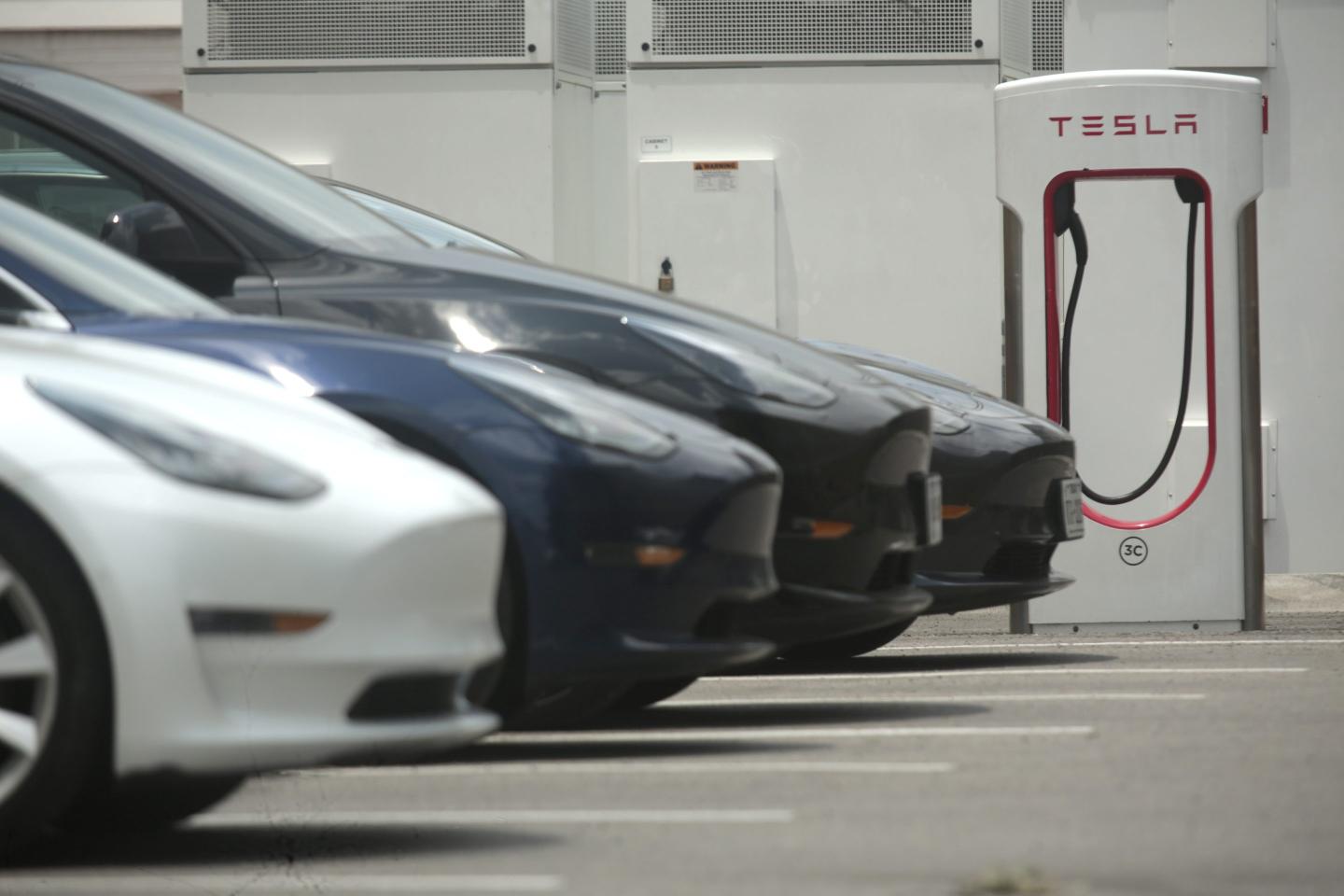 EV adoption has another problem: thieves are stealing cables from charging stations because of the pricey copper in them